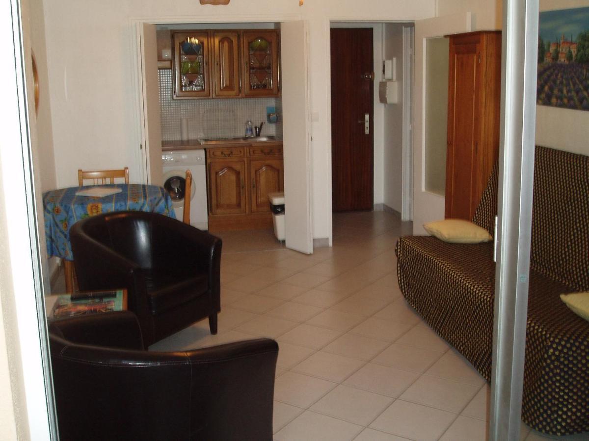 Studio 150 M De La Mer Six-Fours-les-Plages Exterior photo